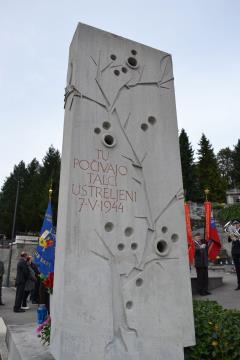 KOMEMORACIJA NA POKOPALIŠČU 7